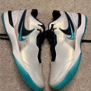 13.5 LeBron Next gen ampd Liverpool